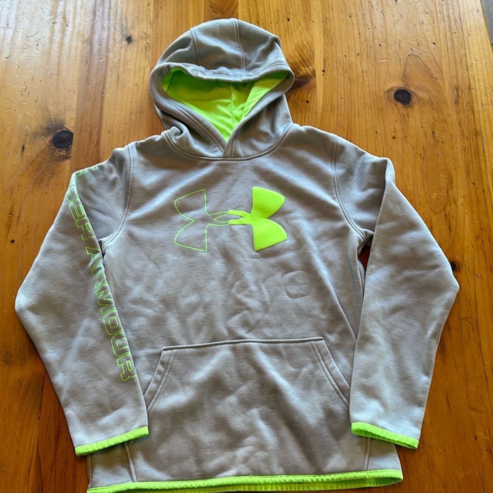 Under Armour Sweatshirt
